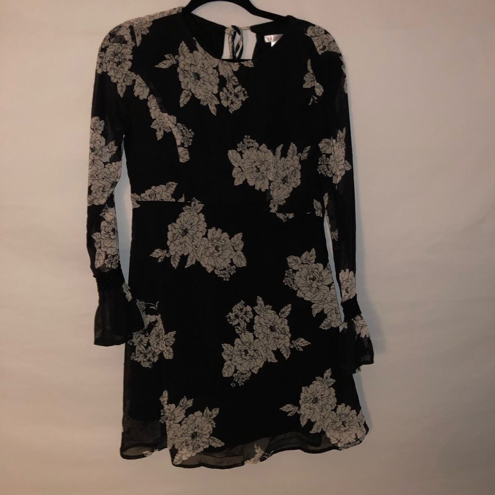 Black Floral Print Long Sleeve Dress - Picture 3 of 11